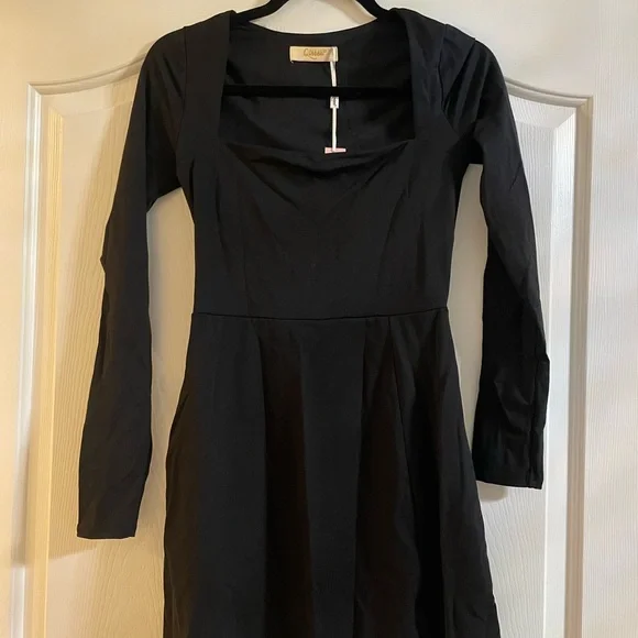 Square Neck Bodice Dress - Picture 6 of 12